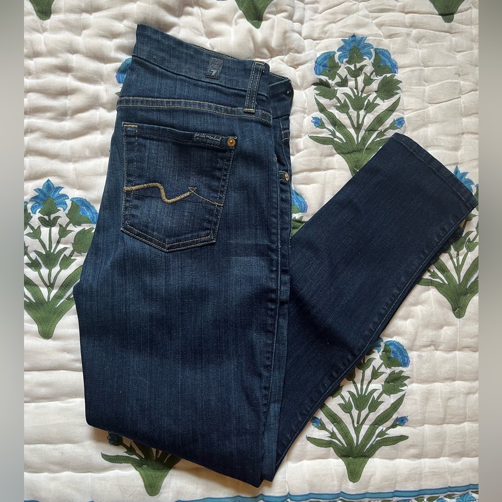 Kimmie Crop Jeans. Only worn once!